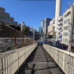 渋谷 四反道跨線人道橋の階段