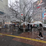 渋谷 雪の日のハチ公前広場